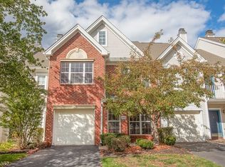 4806 Patterson St, Bridgewater, NJ 08807