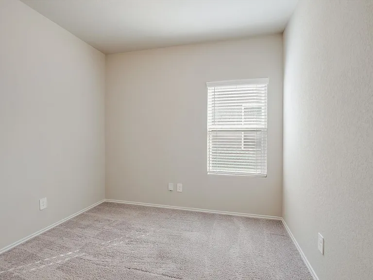 3023 Laguna Clfs — Photo 21