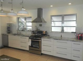 1607 NE 32nd St, Oakland Park, FL 33334