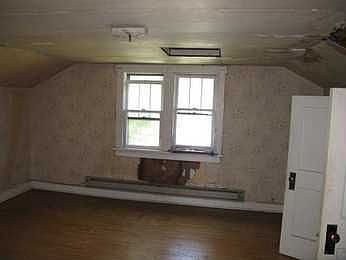 2nd image of 631 N 73rd St