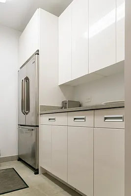 Rented by NY Living Solutions | media 23