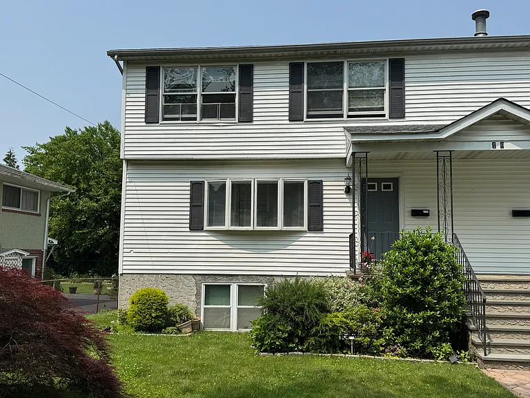 19 Rosedale Ave #2 — Photo 11