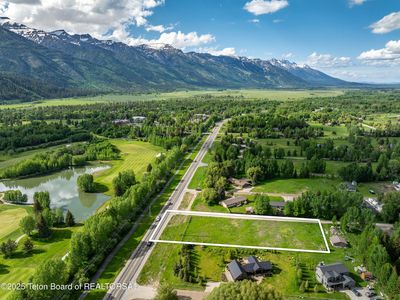 3920 W Zach Ln, Wilson, WY, 83014