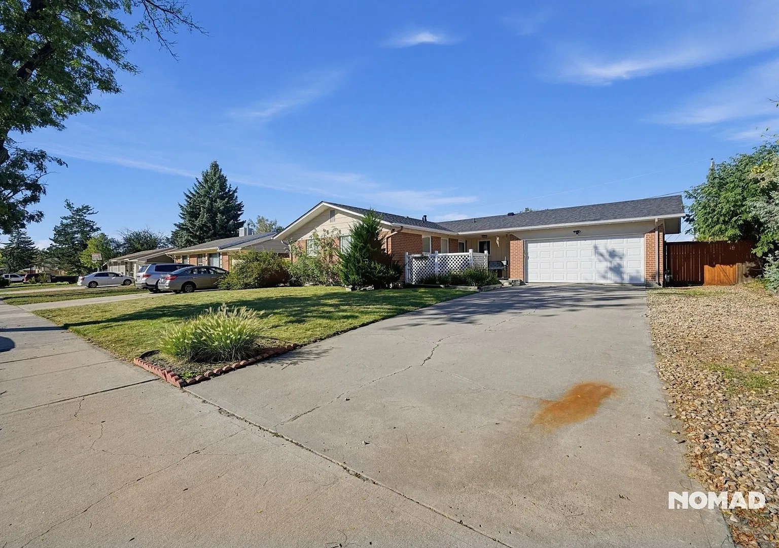Spacious 3BR House in Aurora — Photo 2