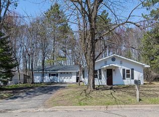1002 Echo Ln, Rhinelander, WI 54501