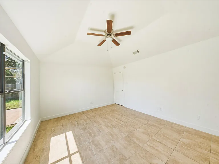 19519 Mallard Lake Ln — Photo 19