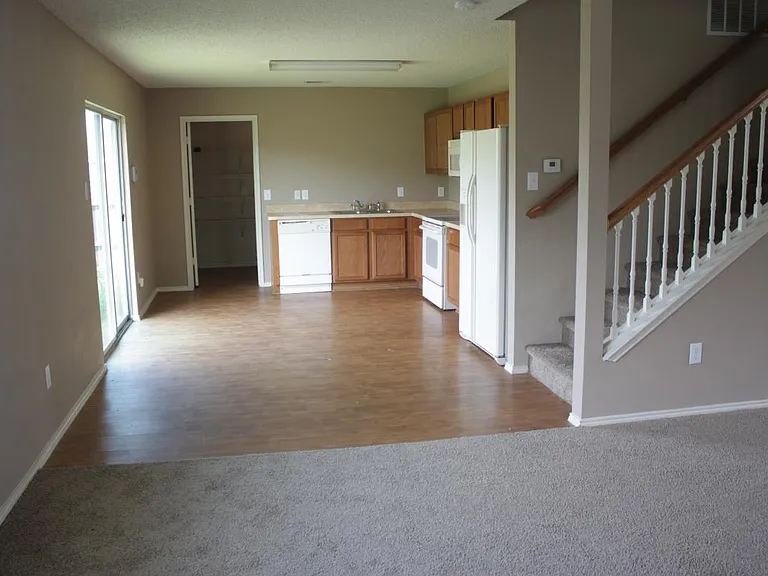 309 Dakota Ridge Dr — Photo 4