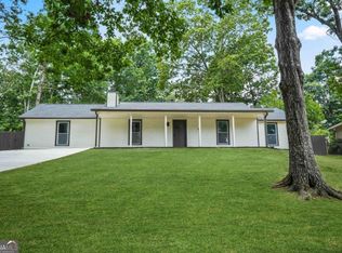 933 Bay Berry Ln, Lawrenceville, GA 30043