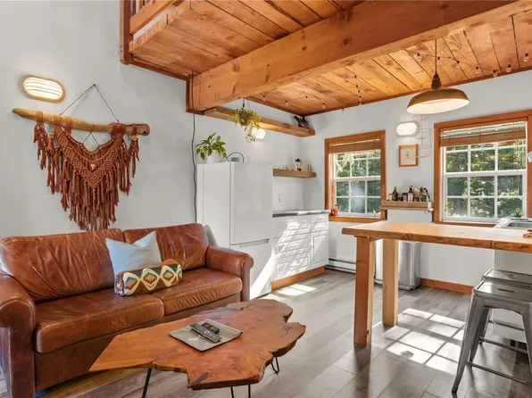 1002 Peninsula Rd #19, Ucluelet, BC V0R 3A0