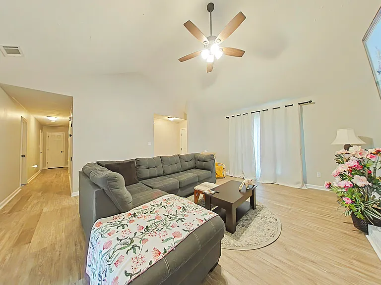 3501 Snowden Dr — Photo 6