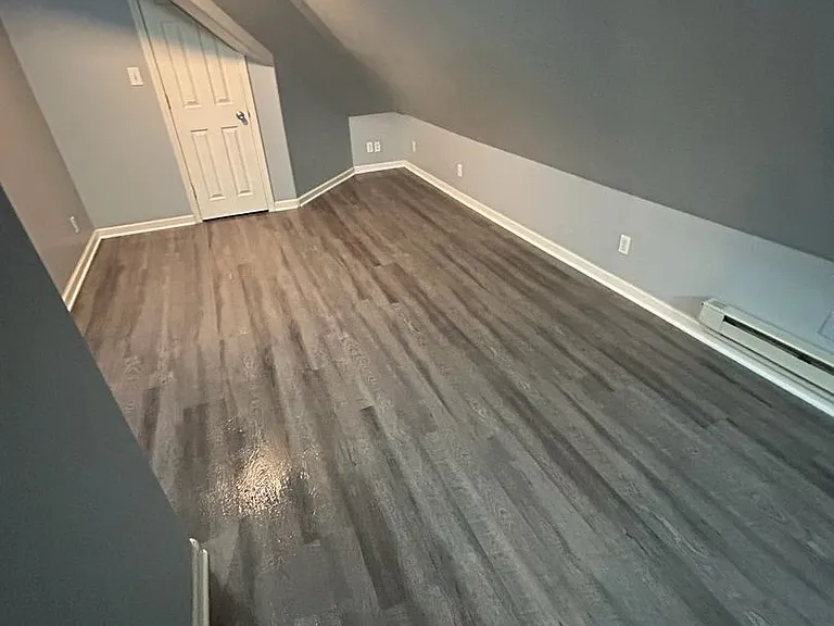 516 W 3rd St — Photo 11