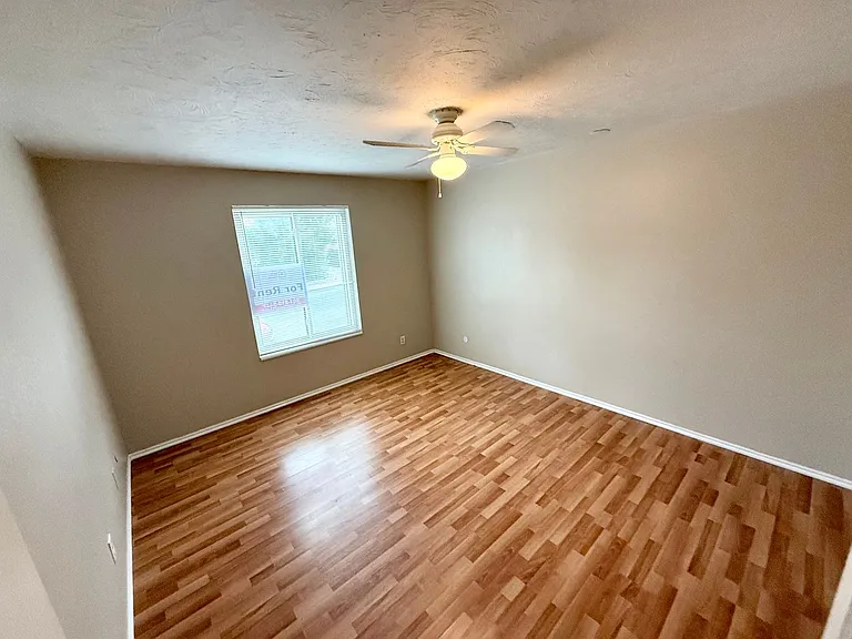 495 E Creekside Cir #D — Photo 7