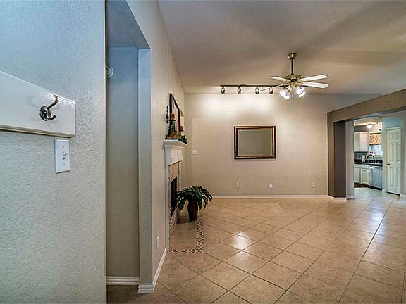 3rd image of 5411 Chase Wood Dr