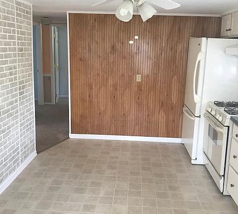 5th image of 510 Burns St