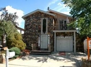 172 Memphis Ave, Staten Island, NY 10312