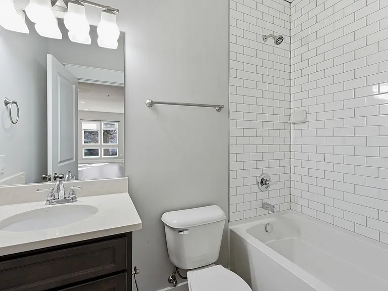 702 N Church St — Photo 10