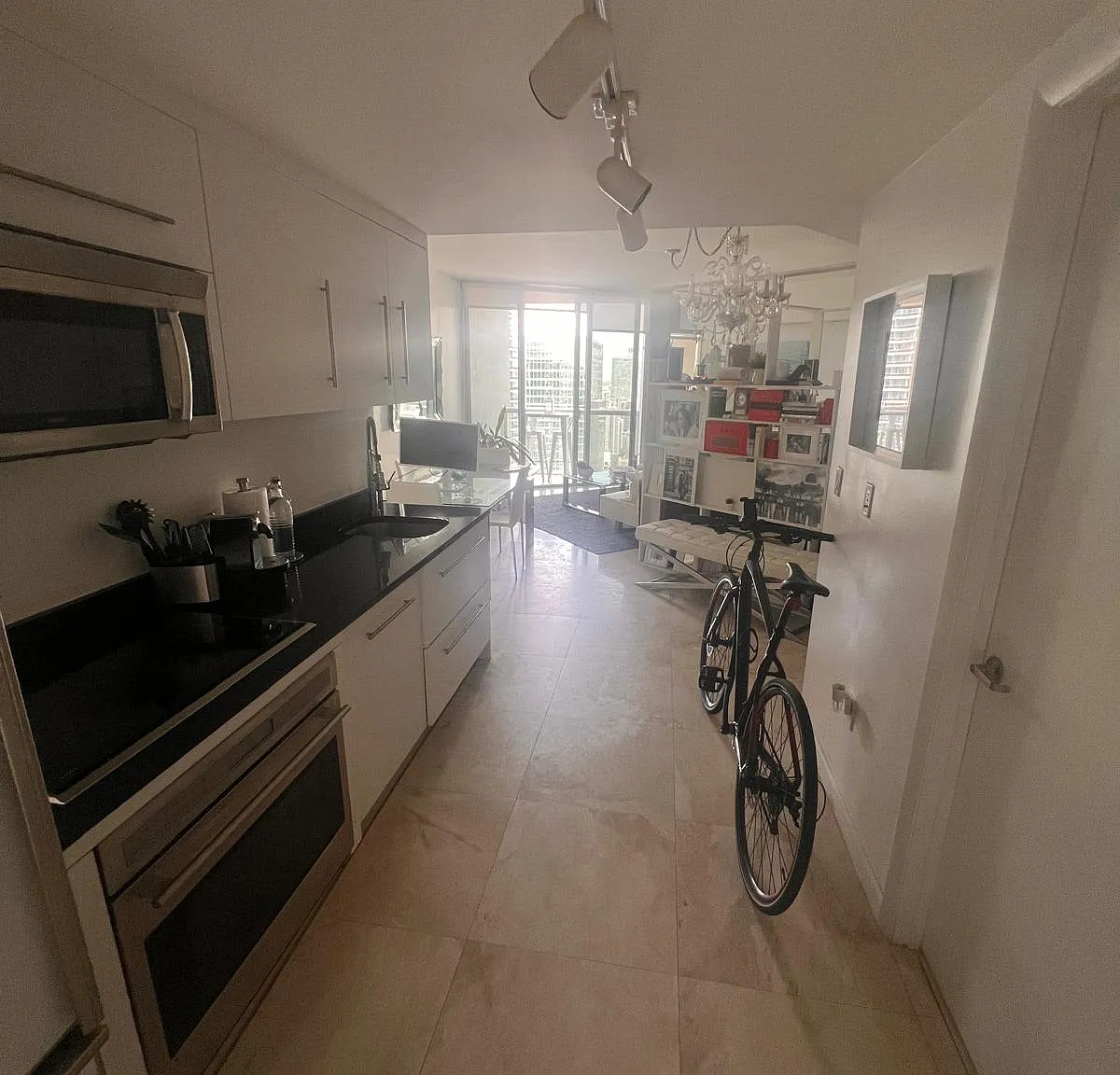 Studio, 598 sqft, $3,200 — Photo 2