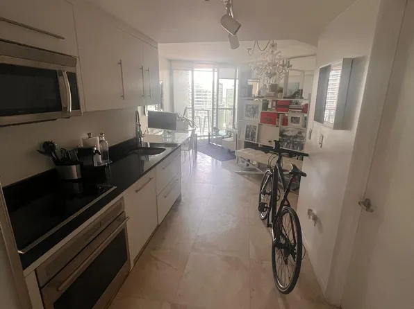 475 Brickell Ave, Miami, FL