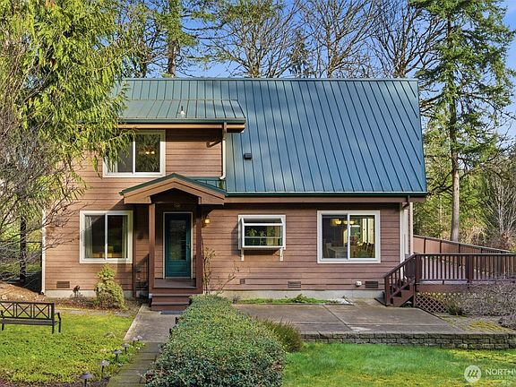 4th image of 4011 172nd Avenue SW