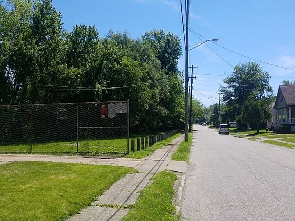 4th image of 12308 Kirton Ave
