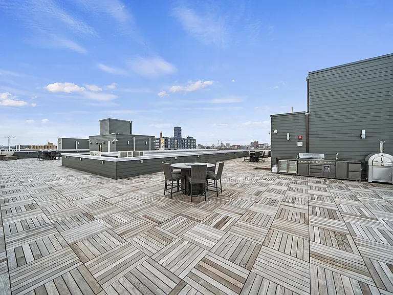 Veranda Apartments — Photo 29