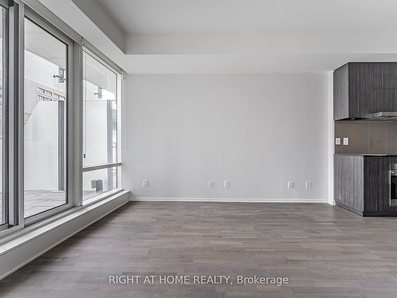 4th image of 1 Bloor St #525