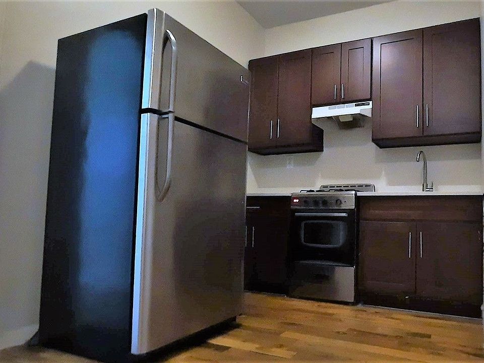 1st image of 181 E 32nd St #2