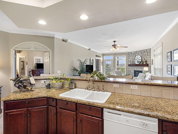 5th image of 201 Golfview Drive #2 BLDG 3