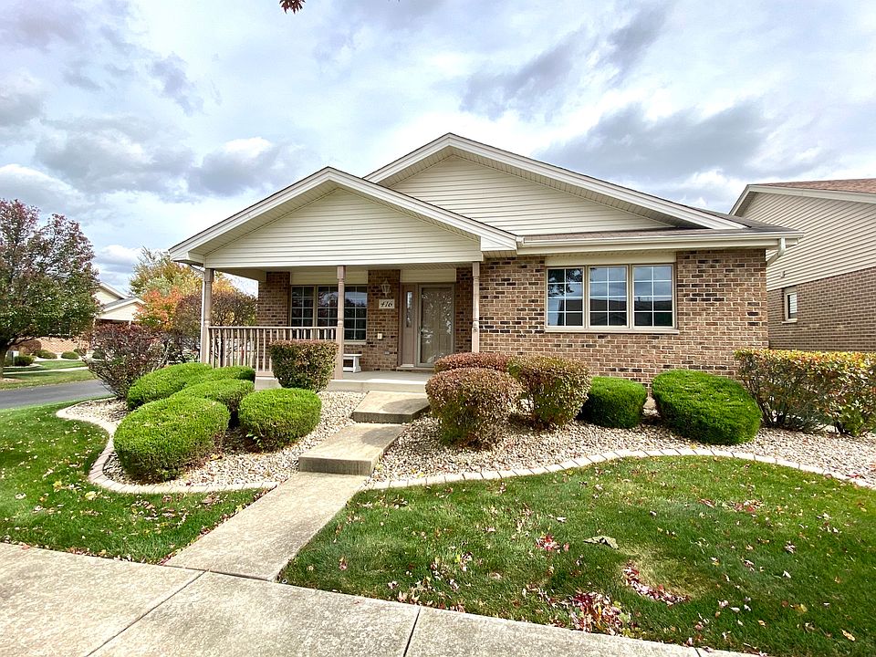 1st image of 416 Somerset Ln