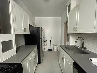 Rented by Hillel Realty Group