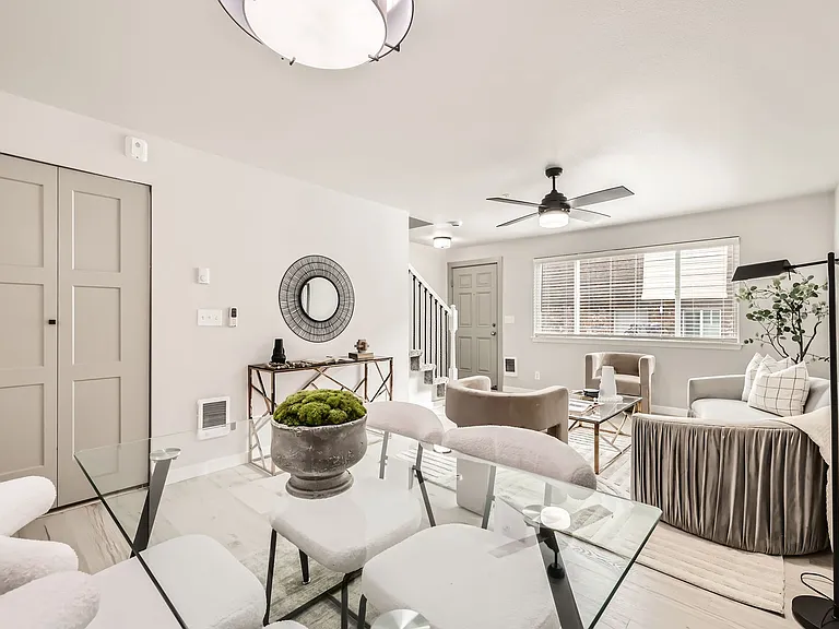 Evergreen Townhomes — Photo 34