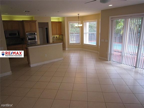 3rd image of 17383 SW 47th Ct