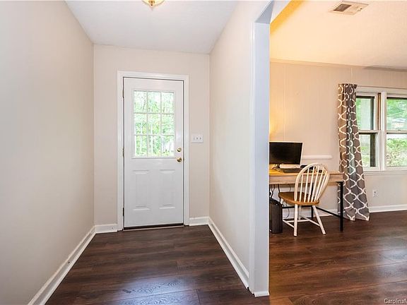 3rd image of 8715 Lochinvar Dr