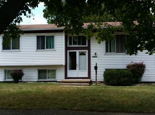 15642 Harriet St, Romulus, MI 48174