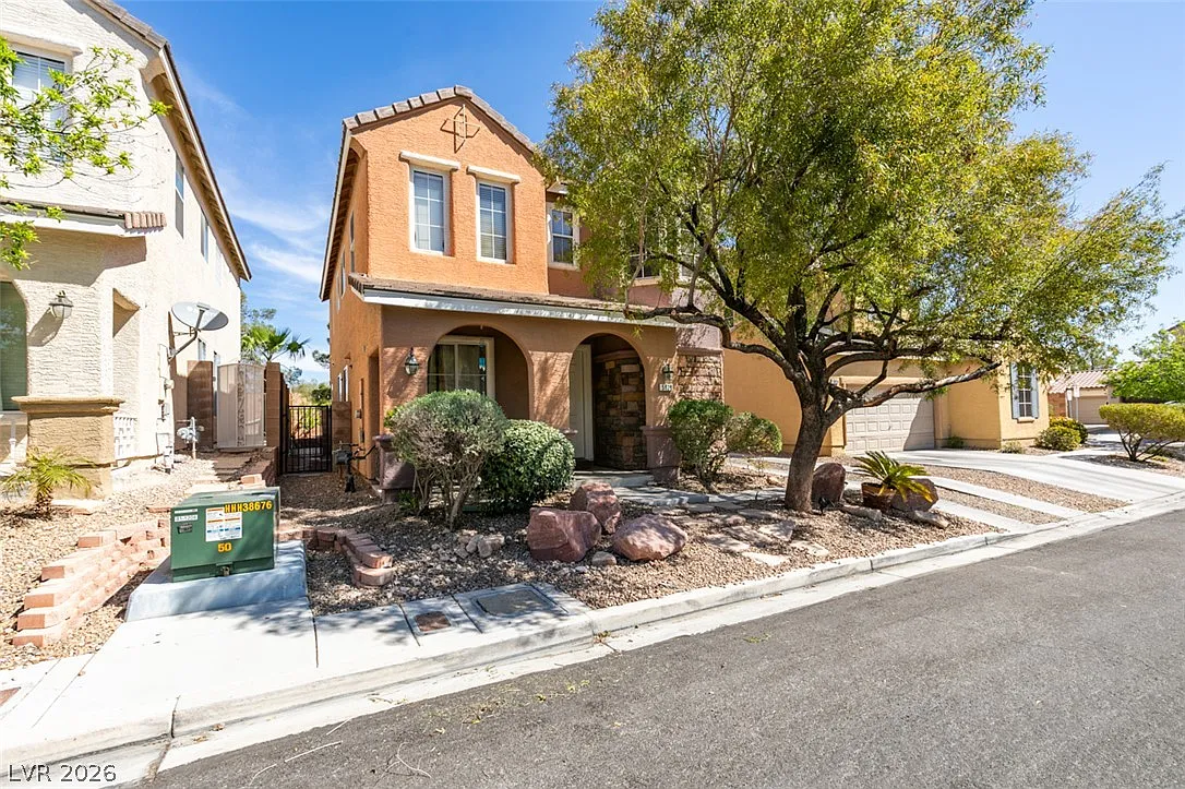 3 bed, 2.5 bath, 1710 sqft, $1,950 — Photo 4