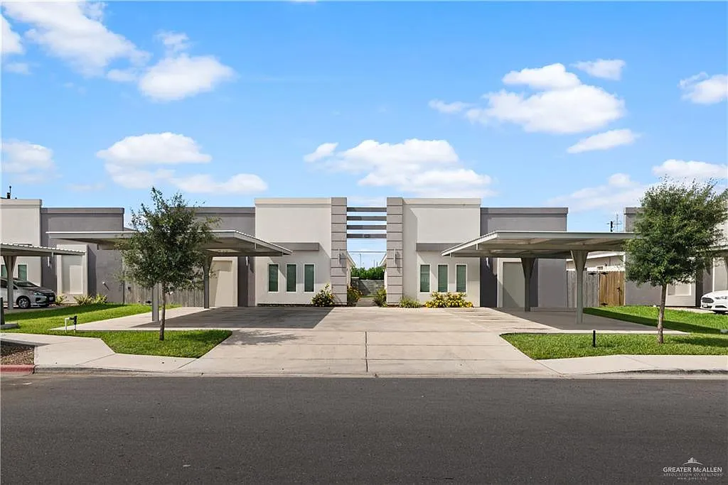3 bed, 2.0 bath, 1052 sqft, $1,350 — Photo 1