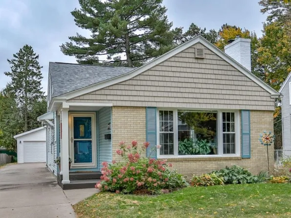 1021 GRAVES AVENUE, Wausau, WI 54403