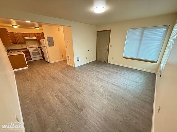 3rd image of 2000 W Lincoln Ave APT 7