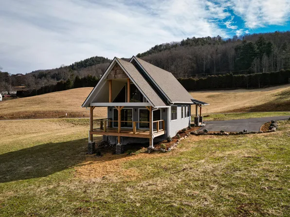 245 Silver Oak Trl, Butler, TN 37640