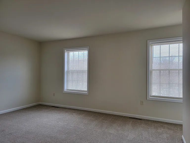 542 Indian Rock Cir — Photo 15
