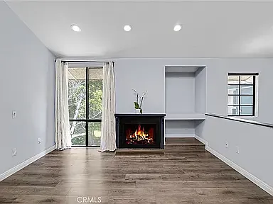 11107 Arminta St — Photo 11