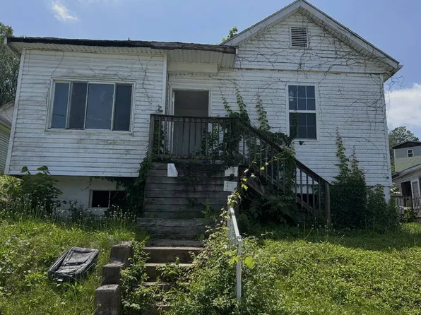 1533 Fairmont Ave, Clarksburg, WV 26301