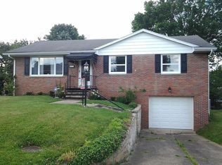 111 Willoughby Ave, Huntington, WV 25705