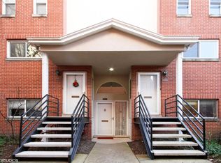 1025 W Vernon Park Pl APT C, Chicago, IL 60607