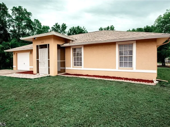 3228 Willin St, Fort Myers, FL 33916