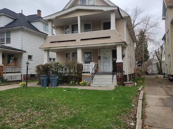 1460 E 135th St, East Cleveland, OH 44112