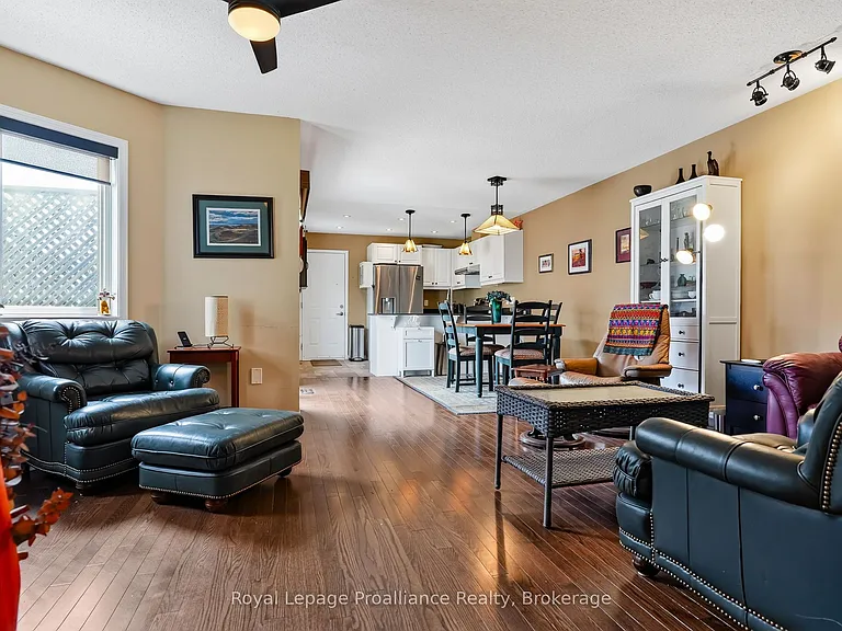 835 Charles Wilson Pkwy — Photo 7