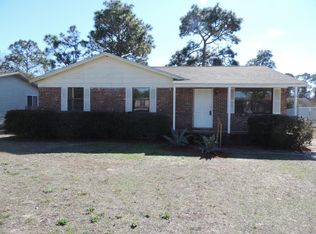 609 Cypress St, Mary Esther, FL 32569