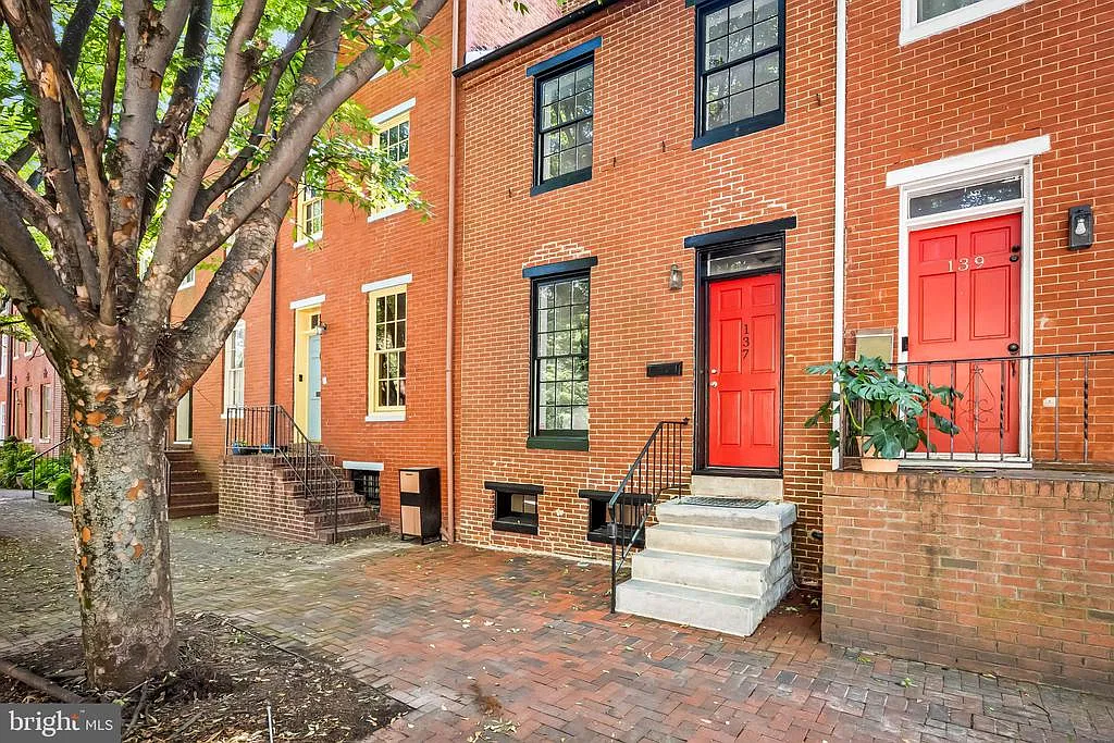 4 bed, 1844 sqft, $3,600 — Photo 1