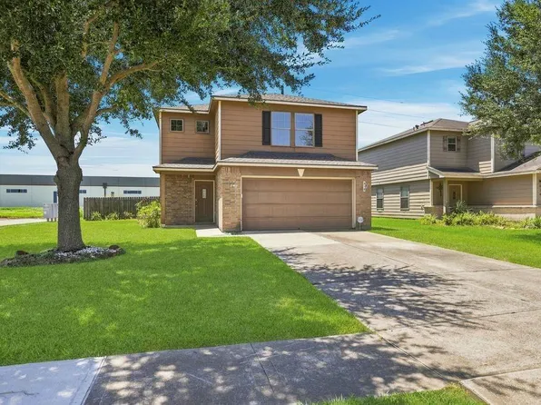 618 Enchanted Springs Dr, Rosenberg, TX 77471